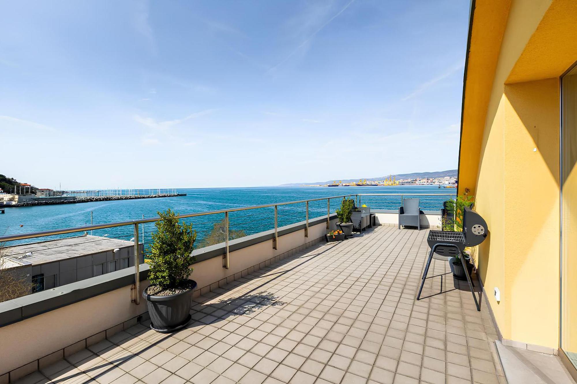 Attico Riva Mare Apartamento Múggia Exterior foto